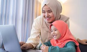 Khutbah Jumat: Membangun Kedekatan Anak dan Orang Tua di Era Digital